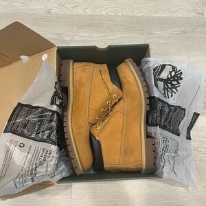 Timberland Men's Nelson Premium Chukka Wheat Nubuck Waterproof Boots, Size 13